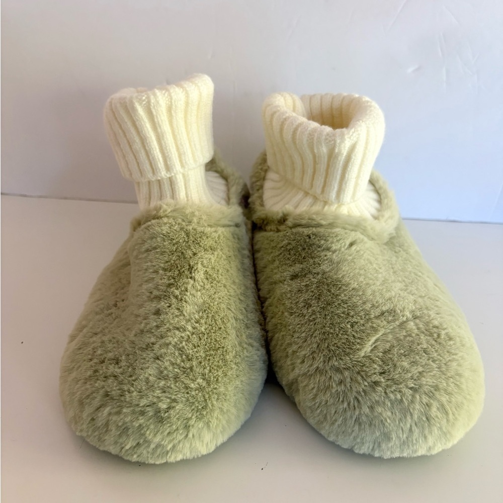 NWOT Free People Fuzzy Sleepover Bootie Slippers Size 38
